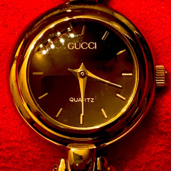 Authentic Pre-loved Gucci Watch - Picture 1 of 3